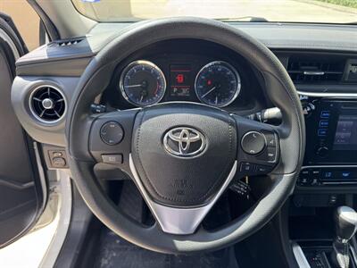 2019 Toyota Corolla LE   - Photo 9 - Miami, FL 33147