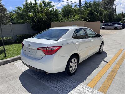 2019 Toyota Corolla LE   - Photo 8 - Miami, FL 33147