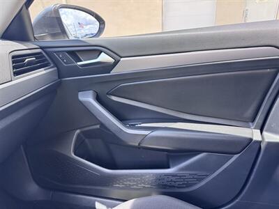 2019 Volkswagen Jetta S   - Photo 5 - Miami, FL 33147