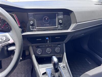 2019 Volkswagen Jetta S   - Photo 8 - Miami, FL 33147