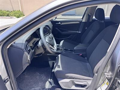 2019 Volkswagen Jetta S   - Photo 10 - Miami, FL 33147