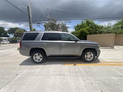 2020 Chevrolet Tahoe LT   - Photo 4 - Miami, FL 33147