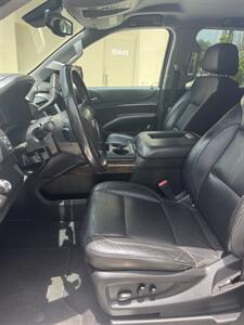 2020 Chevrolet Tahoe LT   - Photo 12 - Miami, FL 33147