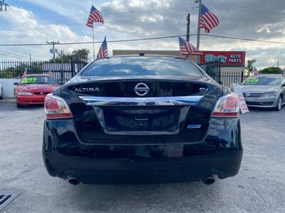 2014 Nissan Altima 2.5 SV   - Photo 17 - Miami, FL 33147