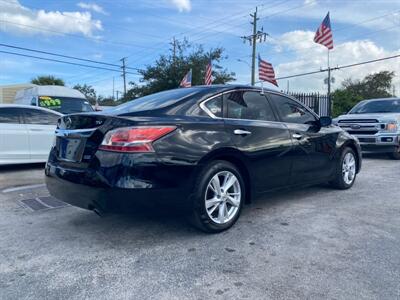 2014 Nissan Altima 2.5 SV   - Photo 18 - Miami, FL 33147