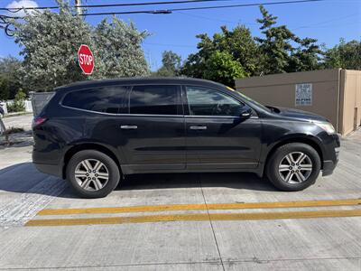 2016 Chevrolet Traverse LT - Photo 4 - Miami, FL 33147