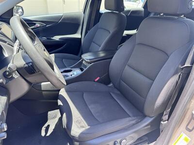 2023 Chevrolet Malibu LT   - Photo 14 - Miami, FL 33147