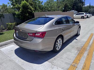 2023 Chevrolet Malibu LT   - Photo 5 - Miami, FL 33147