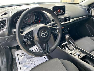 2018 Mazda Mazda3 Sport   - Photo 16 - Miami, FL 33147