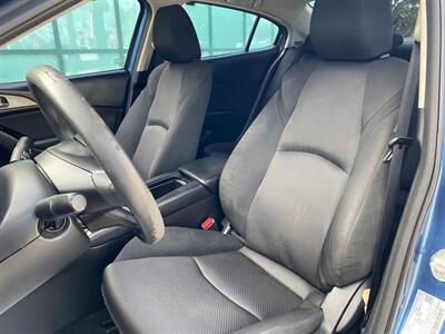 2018 Mazda Mazda3 Sport   - Photo 15 - Miami, FL 33147