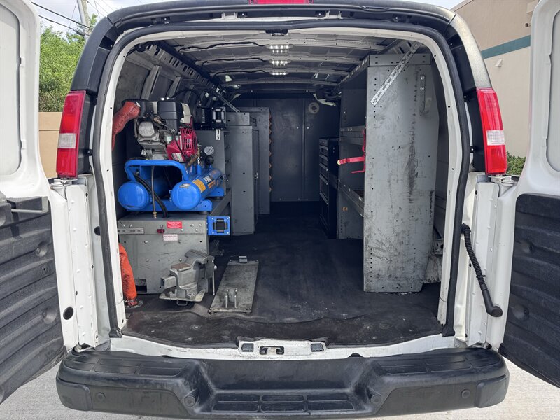 2020 Chevrolet Express 3500 - Photo 17 - Miami, FL 33147