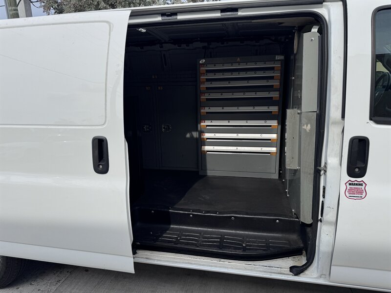 2020 Chevrolet Express 3500 - Photo 15 - Miami, FL 33147