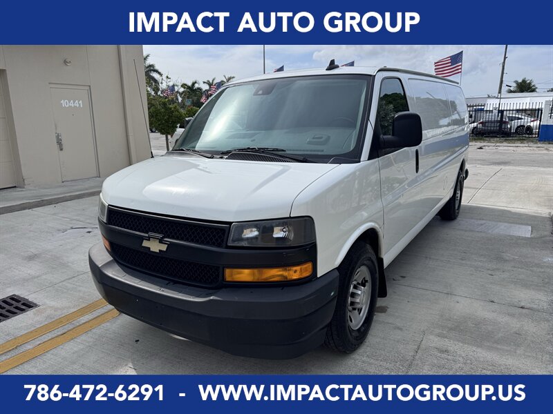 2020 Chevrolet Express 3500   - Photo 1 - Miami, FL 33147