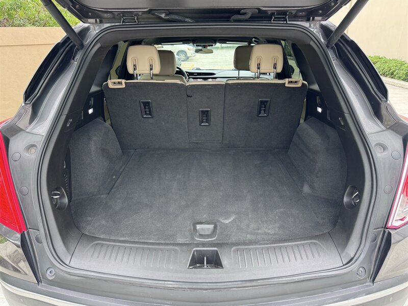 2018 Cadillac XT5 - Photo 18 - Miami, FL 33147