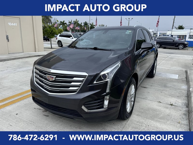2018 Cadillac XT5   - Photo 1 - Miami, FL 33147