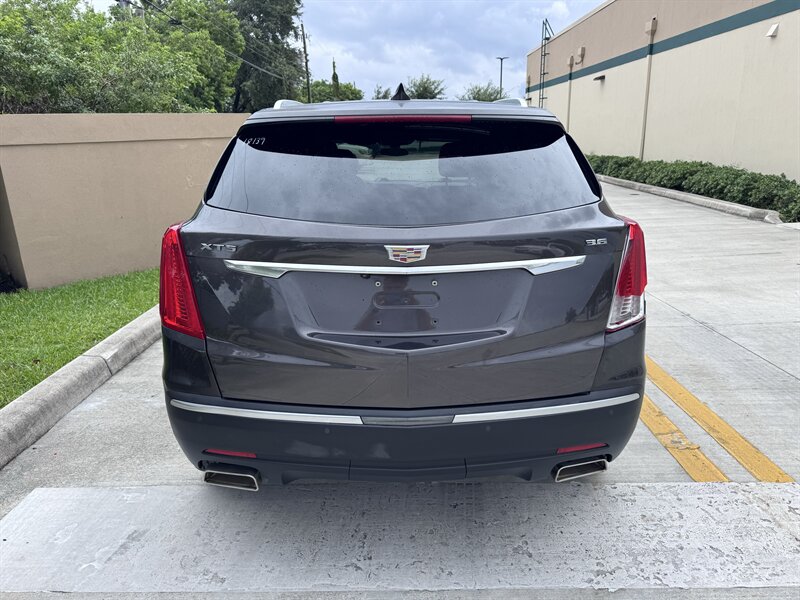 2018 Cadillac XT5 - Photo 6 - Miami, FL 33147