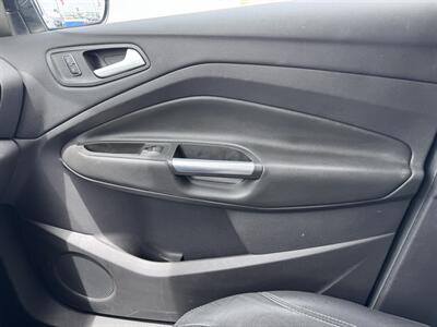 2015 Ford Escape Titanium - Photo 11 - Miami, FL 33147