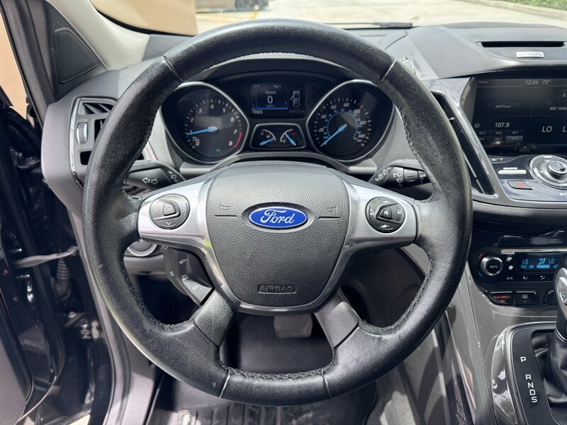2015 Ford Escape Titanium - Photo 9 - Miami, FL 33147