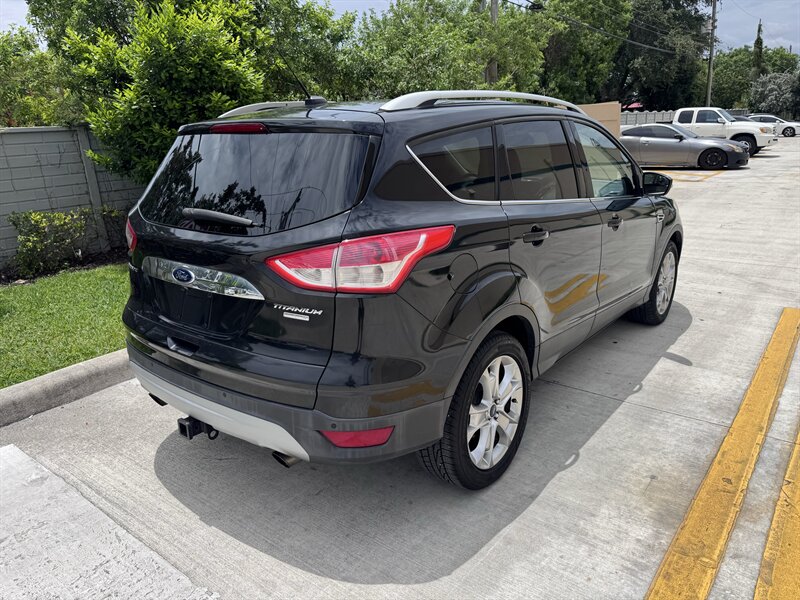 2015 Ford Escape Titanium - Photo 5 - Miami, FL 33147