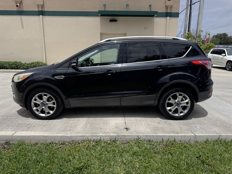 2015 Ford Escape Titanium - Photo 8 - Miami, FL 33147