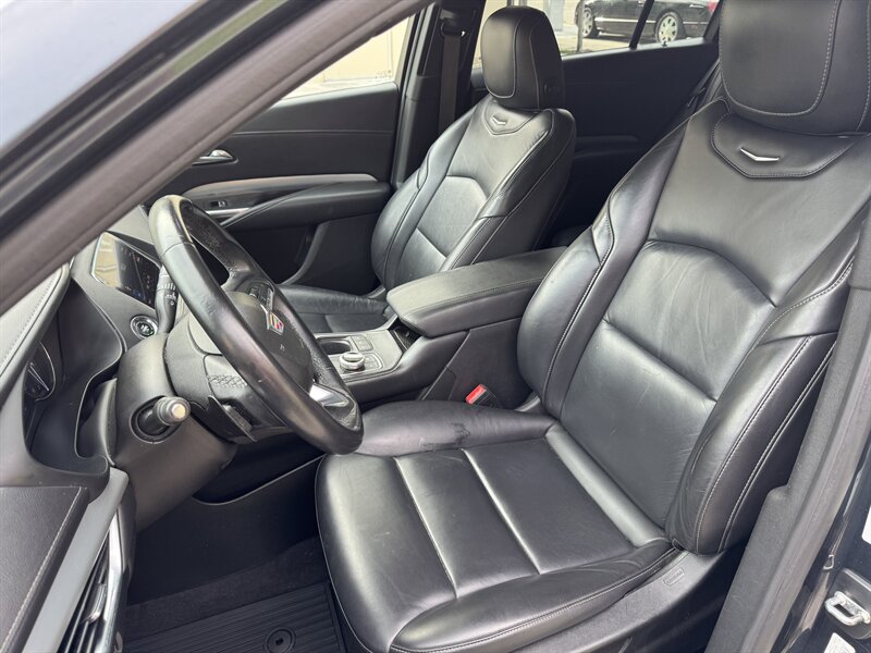 2021 Cadillac XT4 Premium Luxury - Photo 14 - Miami, FL 33147