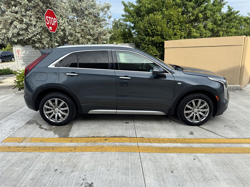 2021 Cadillac XT4 Premium Luxury - Photo 4 - Miami, FL 33147