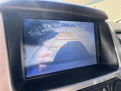 2017 GMC Yukon SLT   - Photo 11 - Miami, FL 33147