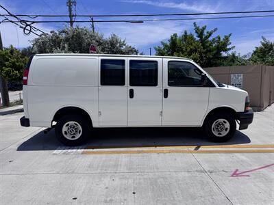 2021 GMC Savana 2500   - Photo 6 - Miami, FL 33147
