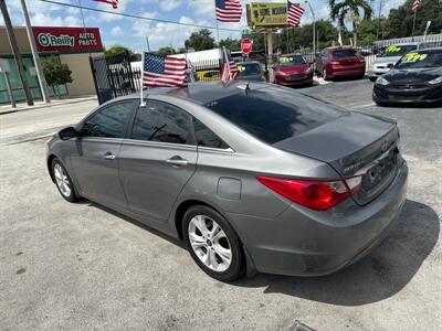 2013 Hyundai SONATA Limited   - Photo 13 - Miami, FL 33147