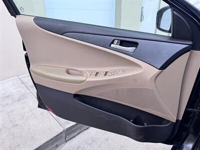 2011 Hyundai SONATA GLS   - Photo 12 - Miami, FL 33147