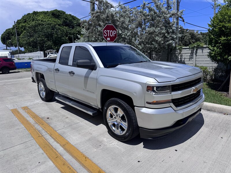 2018 Chevrolet Silverado 1500 LT - Photo 3 - Miami, FL 33147