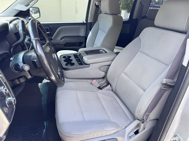 2018 Chevrolet Silverado 1500 LT - Photo 14 - Miami, FL 33147