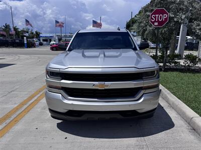2018 Chevrolet Silverado 1500 LT - Photo 2 - Miami, FL 33147