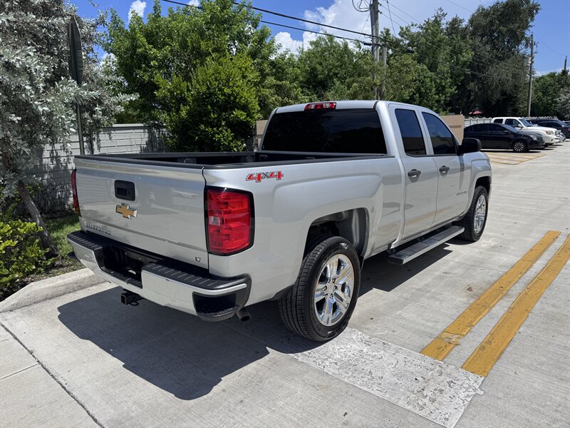 2018 Chevrolet Silverado 1500 LT - Photo 5 - Miami, FL 33147