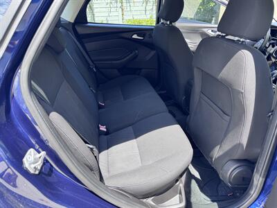2017 Ford Focus SEL   - Photo 14 - Miami, FL 33147