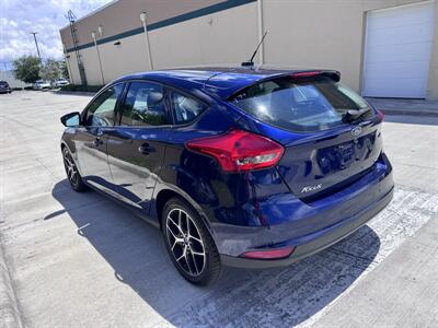 2017 Ford Focus SEL   - Photo 5 - Miami, FL 33147