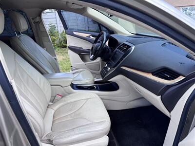 2015 Lincoln MKC   - Photo 9 - Miami, FL 33147