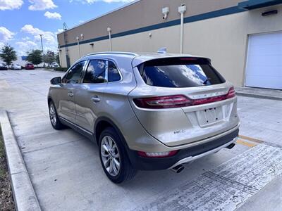 2015 Lincoln MKC   - Photo 4 - Miami, FL 33147