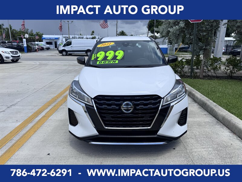 2021 Nissan Kicks S  