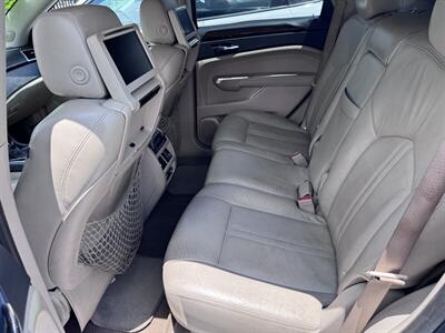 2010 Cadillac SRX Premium Collection   - Photo 13 - Miami, FL 33147