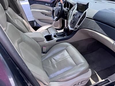 2010 Cadillac SRX Premium Collection   - Photo 11 - Miami, FL 33147