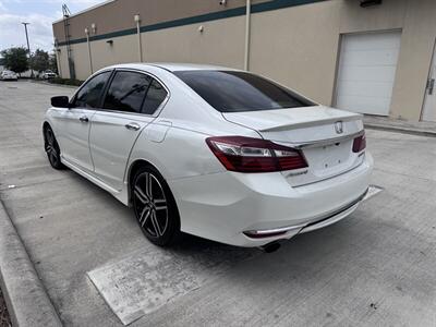 2016 Honda Accord Sport   - Photo 7 - Miami, FL 33147