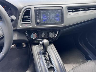 2021 Honda HR-V Sport   - Photo 12 - Miami, FL 33147