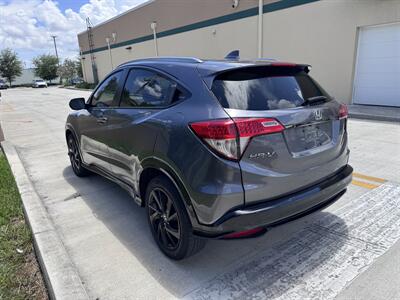 2021 Honda HR-V Sport   - Photo 8 - Miami, FL 33147