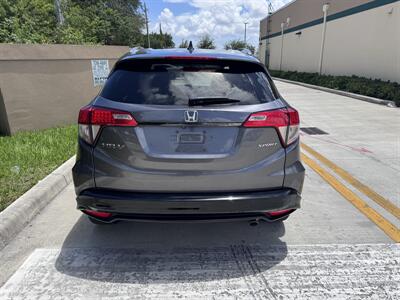 2021 Honda HR-V Sport   - Photo 7 - Miami, FL 33147