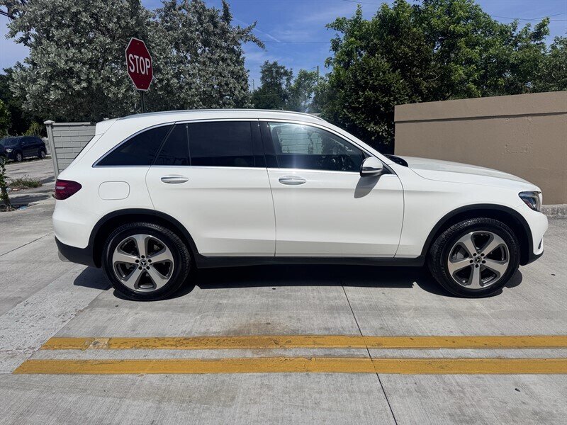 2019 Mercedes-Benz GLC GLC 300 4MATIC - Photo 4 - Miami, FL 33147