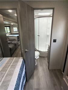 2023 Coachmen Catalina Legacy Edition 263FKDS   - Photo 18 - Bluefield, WV 24701