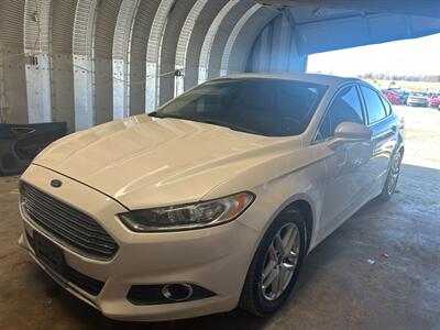 2013 Ford Fusion SE   - Photo 2 - Madisonville, KY 42431