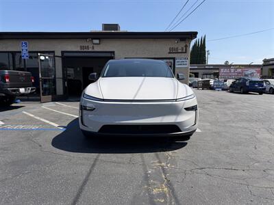 2026 Tesla Model Y Premium - Photo 2 - El Monte, CA 91733
