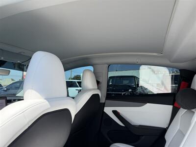 2026 Tesla Model Y Premium - Photo 15 - El Monte, CA 91733